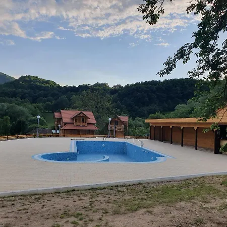 Vodopad Lisine Couette-café 3*