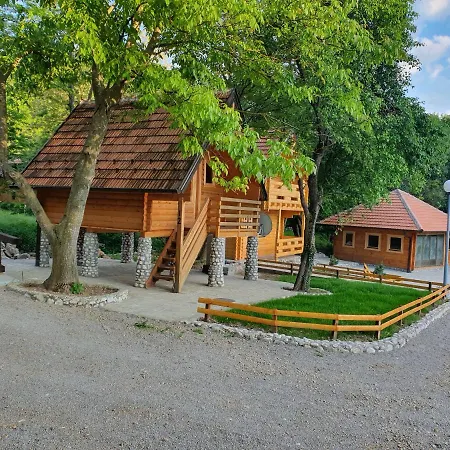 Vodopad Lisine Couette-café