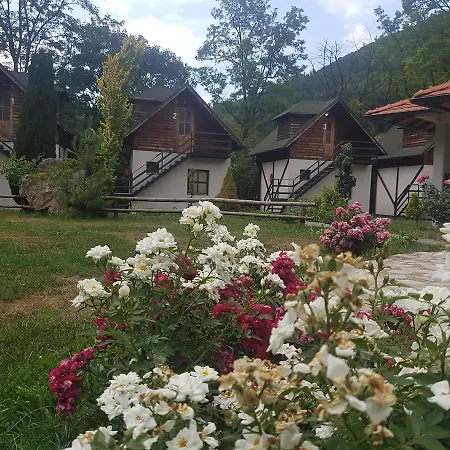 Vodopad Lisine Couette-café 3*