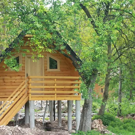 Couette-café Vodopad Lisine Strmosten